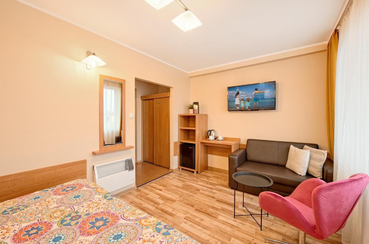 Osrodek Wypoczynkowy Star Hotel Leba Ngoại thất bức ảnh